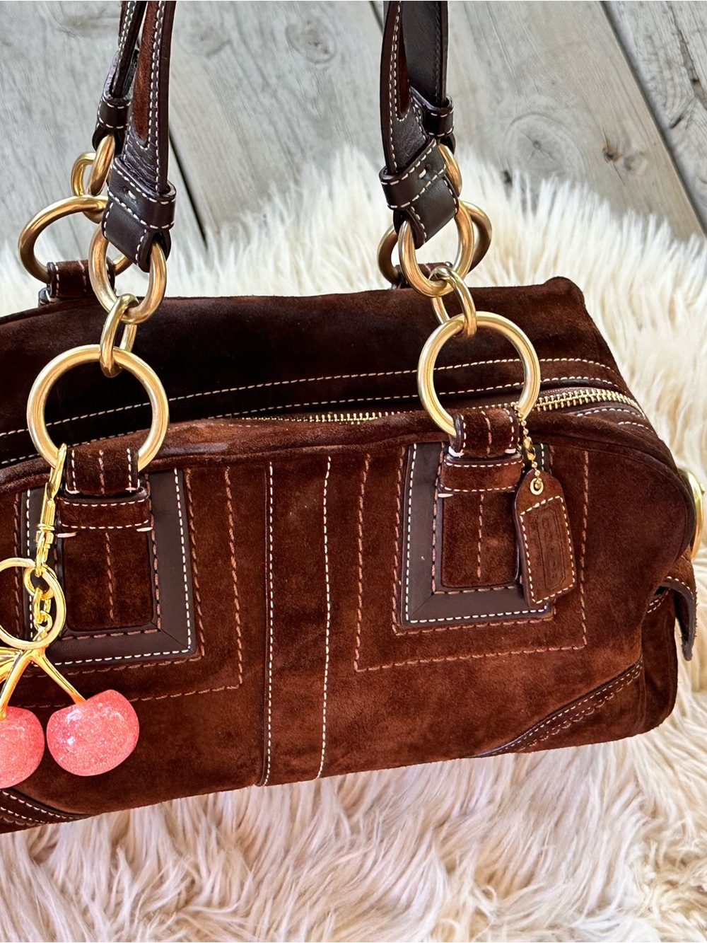Coach SMALL 10061 Vintage Mia Soho
Y2K Brown Suede Shoulder Bag - Picture 2 of 11